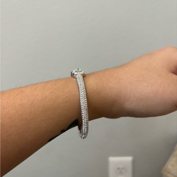 Sparkly Hinged Cuff Bracelet - Picture 8 of 8